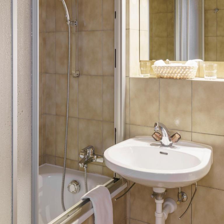 Hotel Saluver - Doppelzimmer - 3