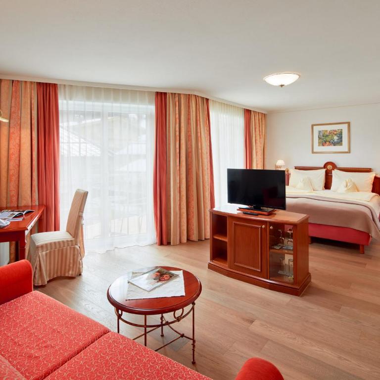 Hotel Barbarahof 4 stars Superior Adults Only "soft" from 10 years Summercard included - Suite Kitzsteinhorn mit Balkon - 1
