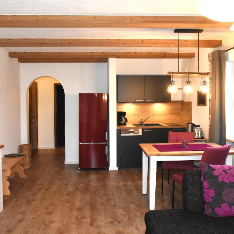 Appartementhaus Manhard - Apartment with Balcony - 3