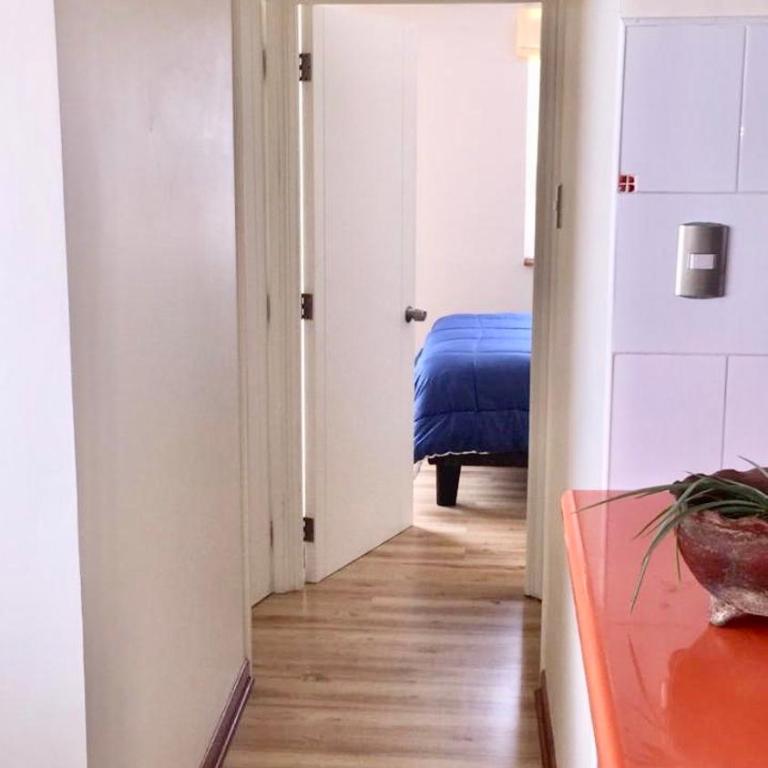 Departamento completo 70 mts2 (2 habs + 2 futones) - Centro Tomé - 6 personas max - Edificio Don Francisco - Two-Bedroom Apartment - 6