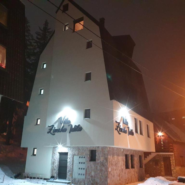 Wood Apartmani - Vila Zimska idila Jahorina - Two-Bedroom Apartment - 17