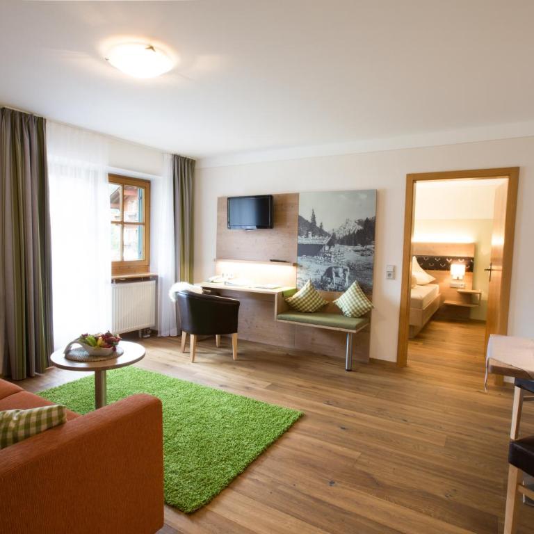 Der Helmerhof Allgäu Hideaway - Familienzimmer mit Balkon - 2