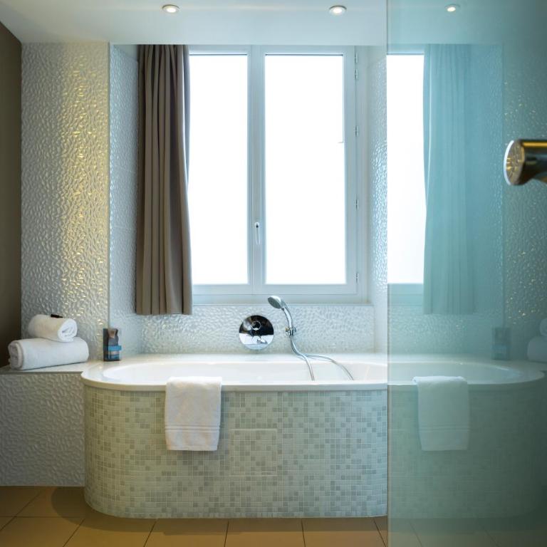 Oceania l'Hôtel de France Nantes - Chambre Double Prestige - 6