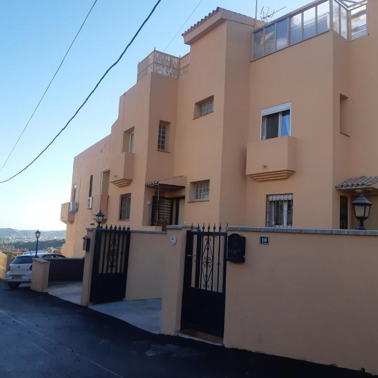 Cozy apartment in Fuengirola Hills - Apartamento - 1