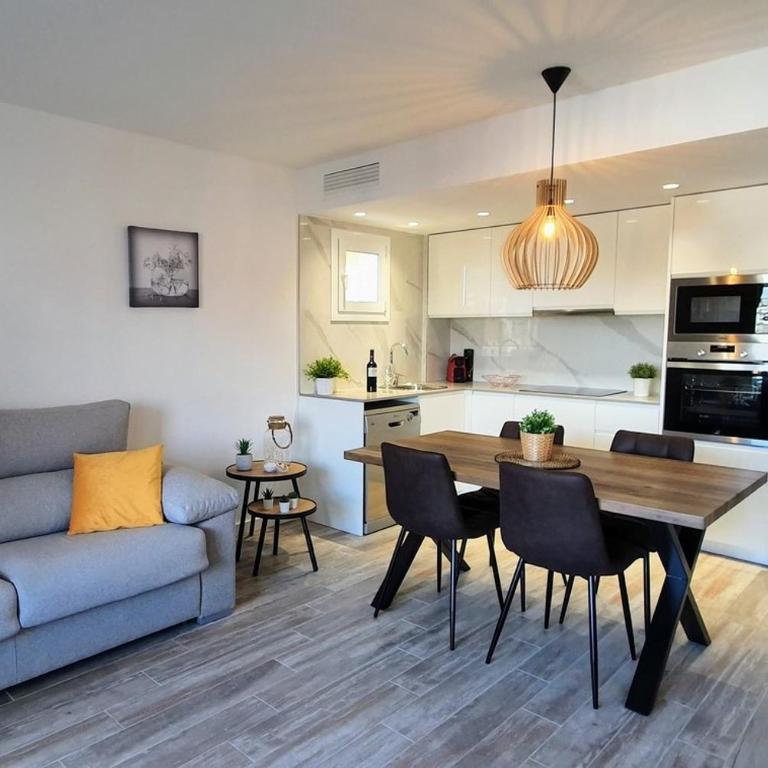 SalouTrip - Center - Apartamento de 2 dormitorios - 1
