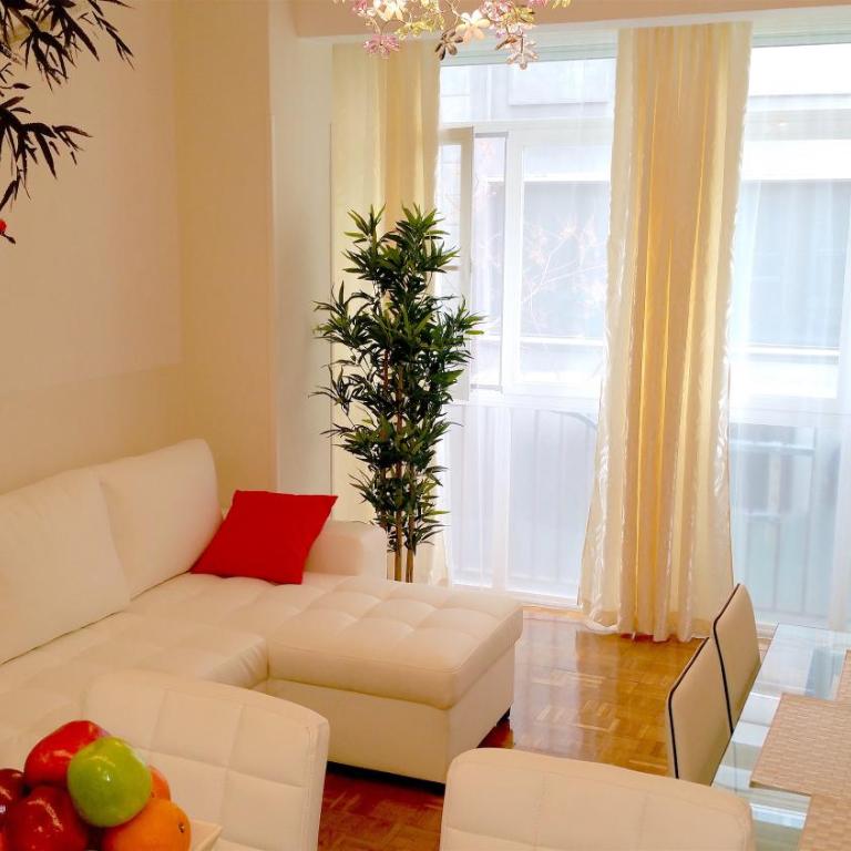 Plaza Madrid Central - One-Bedroom Suite - 8