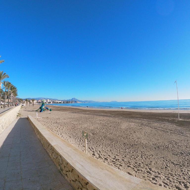 Apartamento urb 1 linea playa muchavista - Appartamento con 2 Camere da Letto - 12