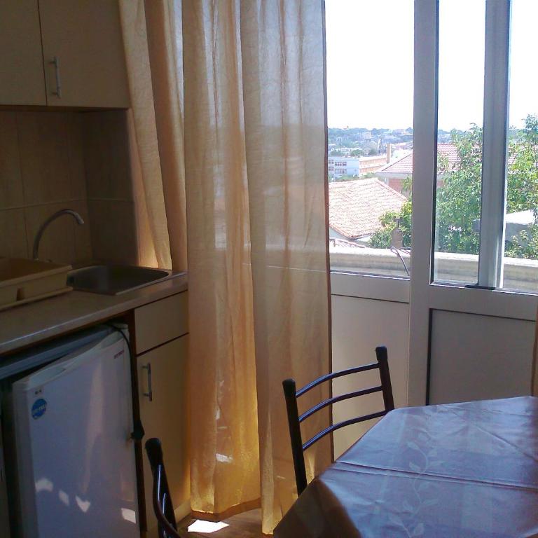 Guesthouse Sinani - Studio with Balcony - 4