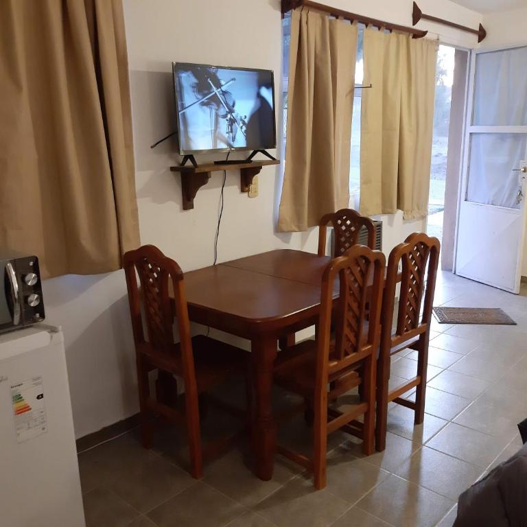 Las Victorias 2 - Habitación Familiar con baño privado - 5