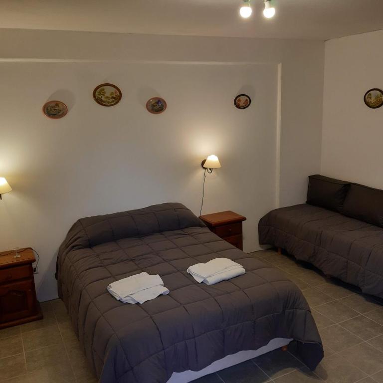 Las Victorias 2 - Habitación Familiar con baño privado - 1