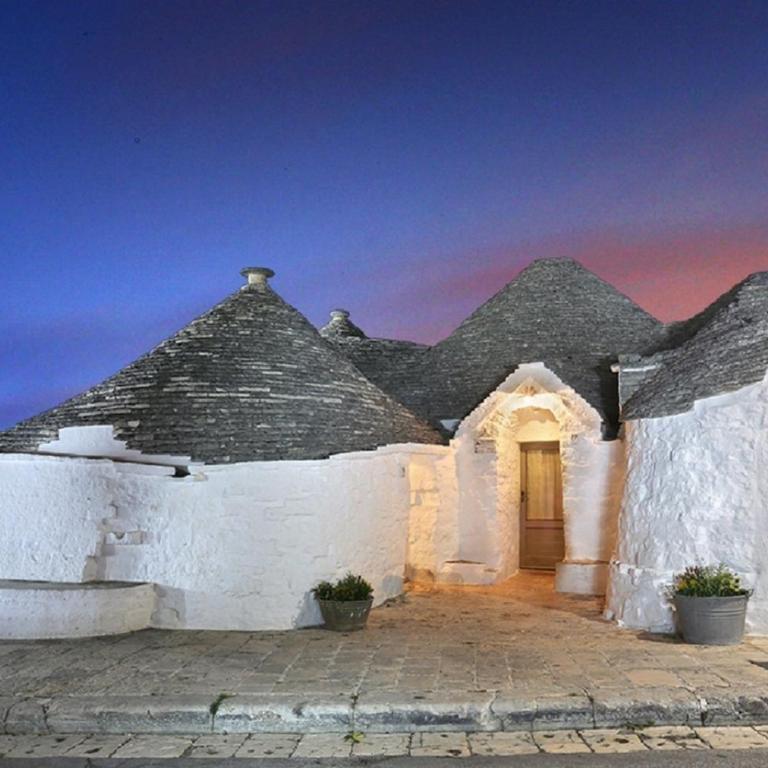 Trulli Holiday Deluxe & Wellness - Suite con Vasca Idromassaggio - 24