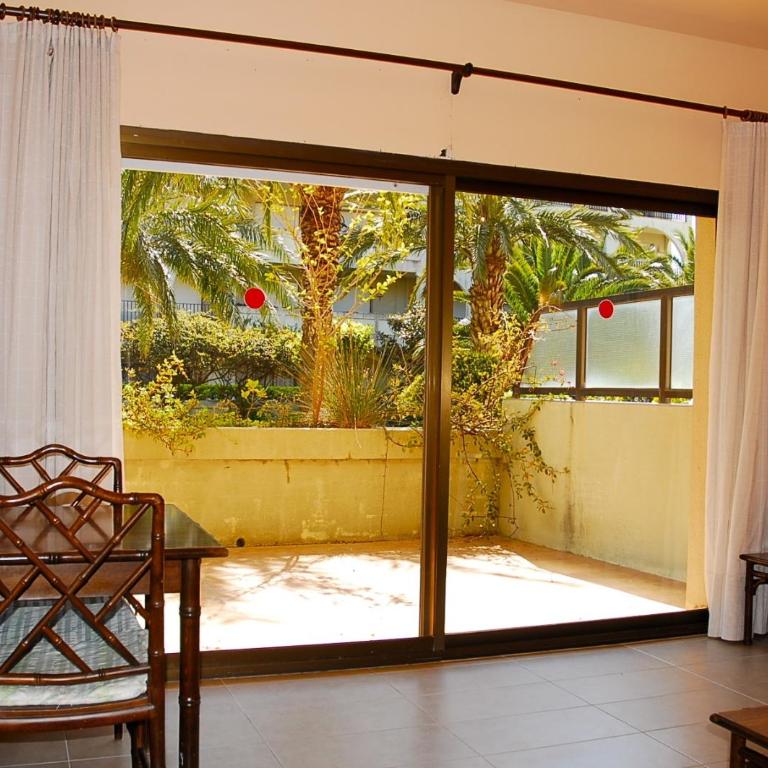 JARDINS DEL MAR 38 - Two-Bedroom Apartment - 10