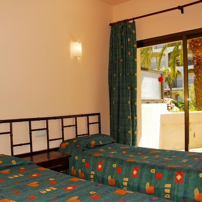 JARDINS DEL MAR 38 - Two-Bedroom Apartment - 12