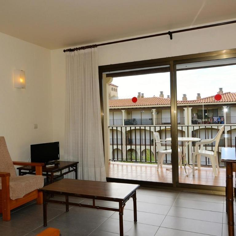 JARDINS DEL MAR 58 - Two-Bedroom Apartment - 10
