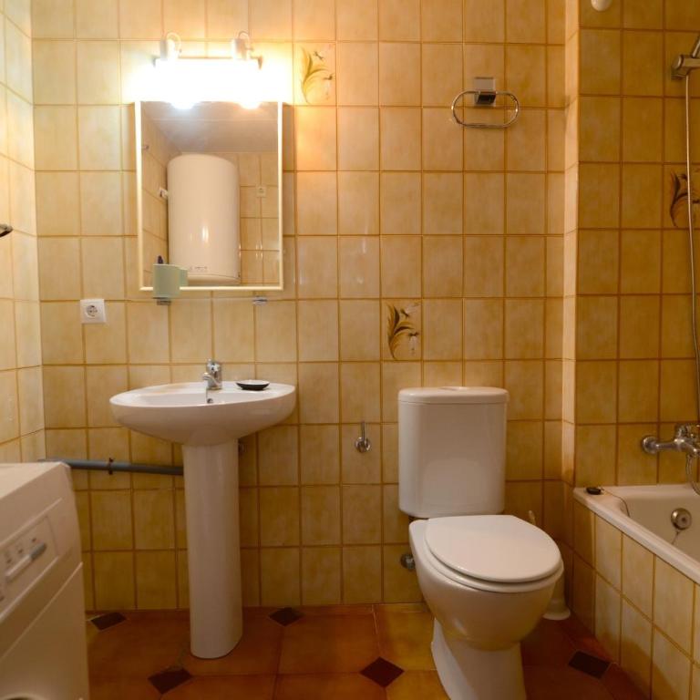 JARDINS DEL MAR 81 - Two-Bedroom Apartment - 18