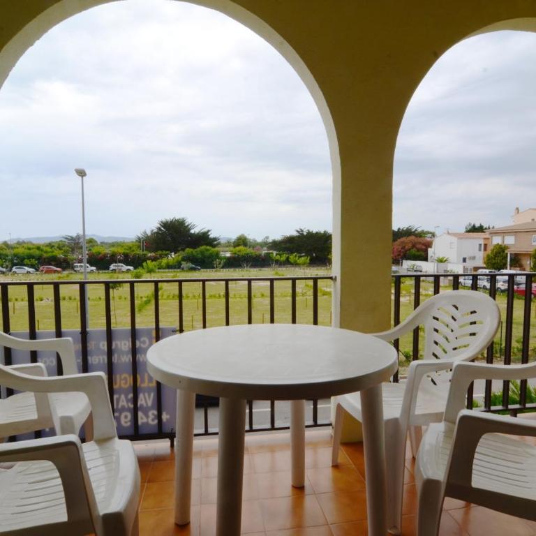 JARDINS DEL MAR 81 - Two-Bedroom Apartment - 9