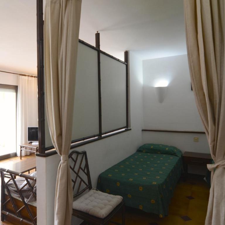 JARDINS DEL MAR 81 - Two-Bedroom Apartment - 17