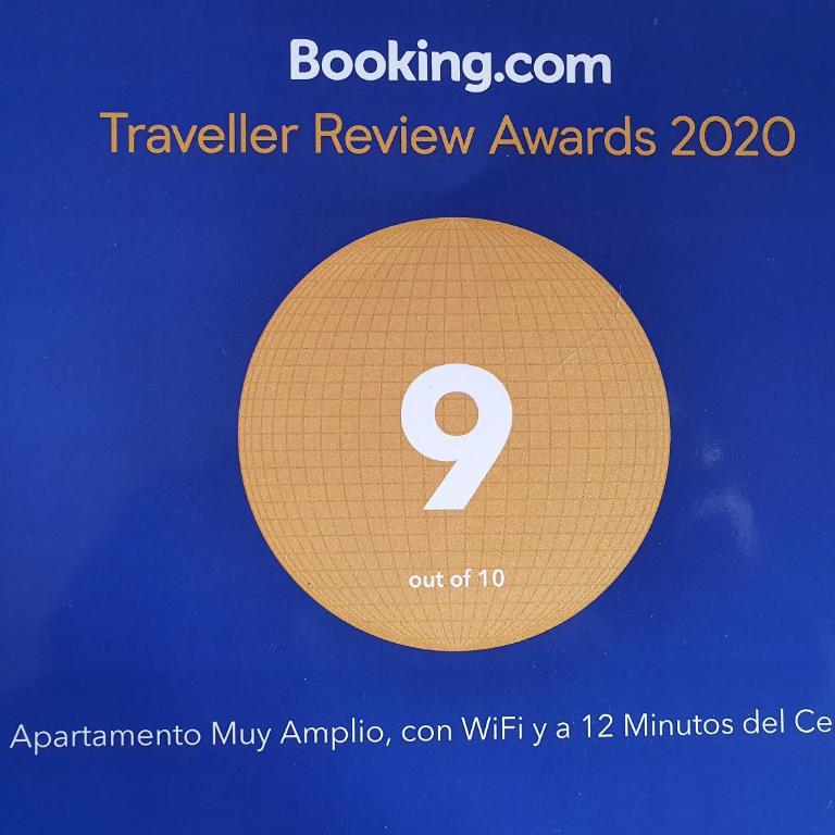 Apartamento Muy Amplio, con WiFi y a 12 Minutos del Centro - Apartamento de 2 dormitorios - 1