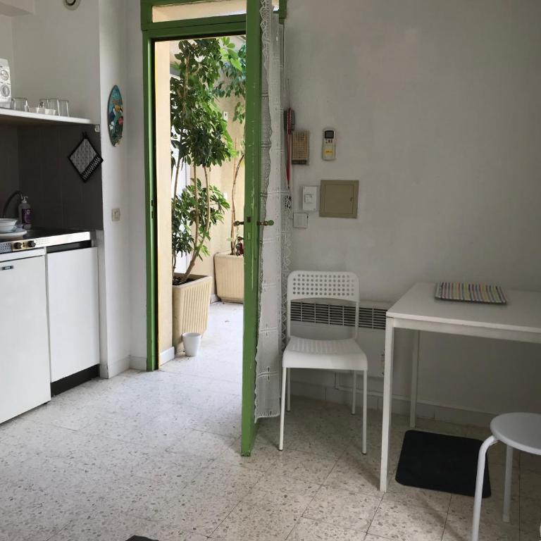 La MAISON D'ANTONIN - One-Bedroom Apartment - 8
