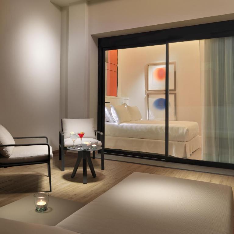 H10 Cubik 4* Sup - Double Room with Terrace - 5