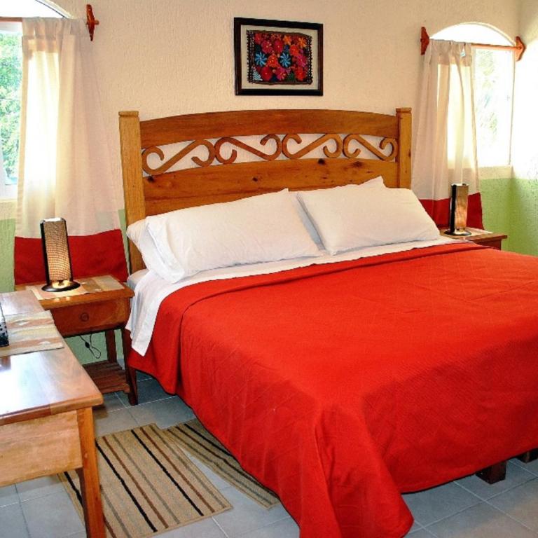 Righetto Vacation Rentals - Izamal Two-Bedroom Apartment (4 Adults) - 5