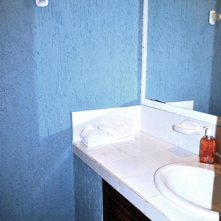 Righetto Vacation Rentals - Izamal Two-Bedroom Apartment (6 Adults) - 7