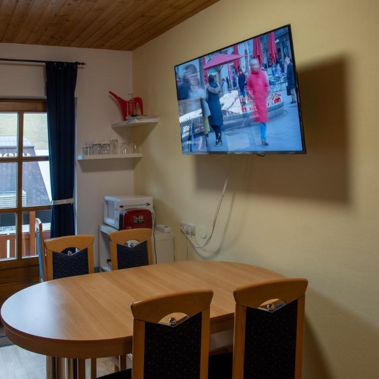Appartements Haus am Römerbad Bad Kleinkirchheim - Studio mit Balkon - 9