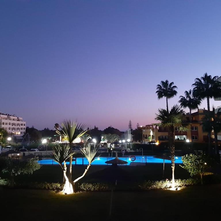 The Famous Home - Apartamento con vistas a la piscina - 21