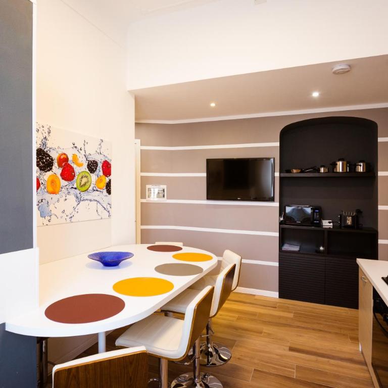 Apartments and Suites 5 Terre La Spezia - Two-Bedroom Apartment - 3