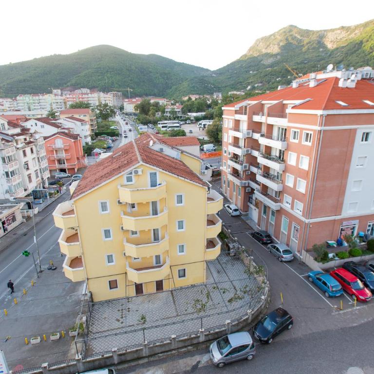 Lamela Brilliant Apartment - Two-Bedroom Apartment - 30