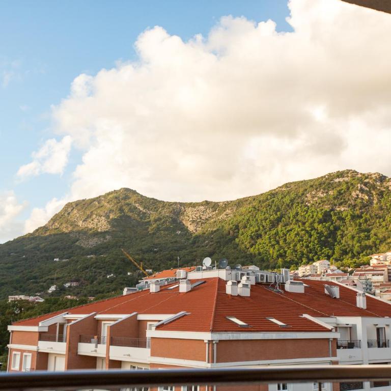 Lamela Brilliant Apartment - Two-Bedroom Apartment - 18