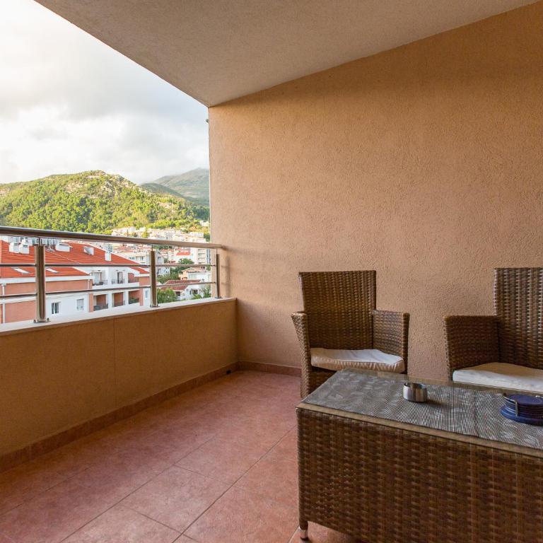 Lamela Brilliant Apartment - Two-Bedroom Apartment - 23