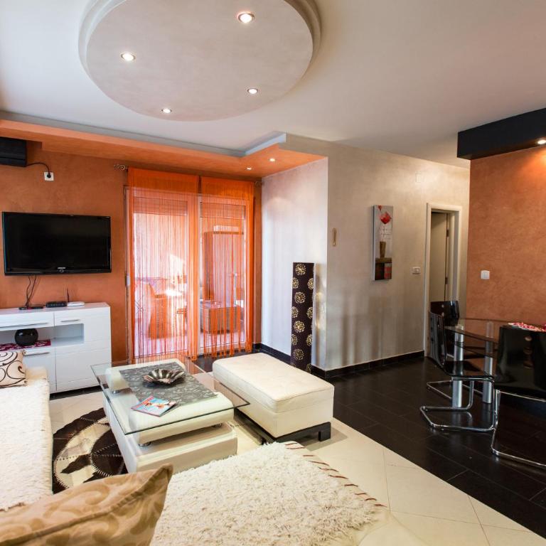 Lamela Brilliant Apartment - Two-Bedroom Apartment - 4
