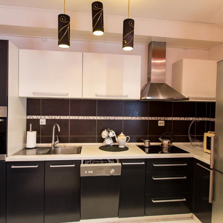 Lamela Brilliant Apartment - Two-Bedroom Apartment - 6
