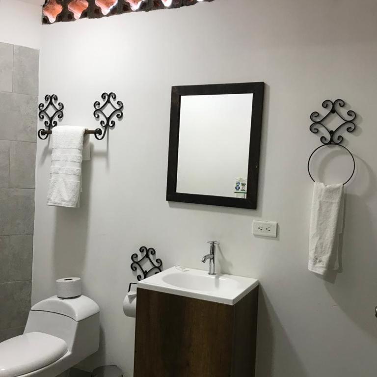 Hotel Saval Jerico - Habitación adaptada para personas con movilidad reducida - Cama grande - 2