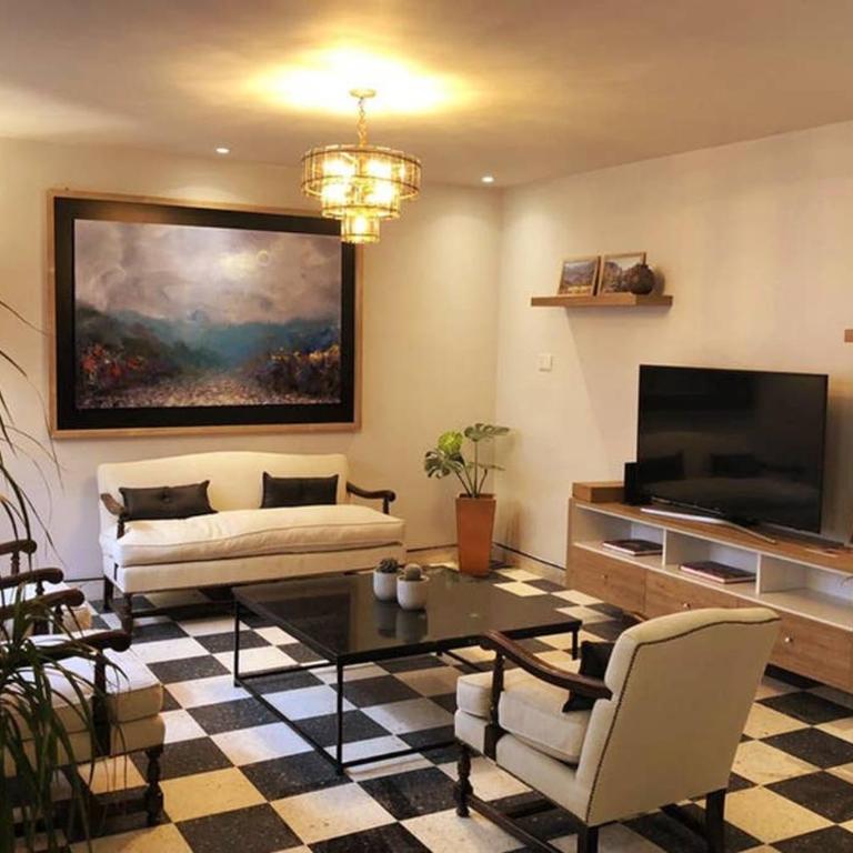Casa Bustamante - Three-Bedroom Apartment - 1