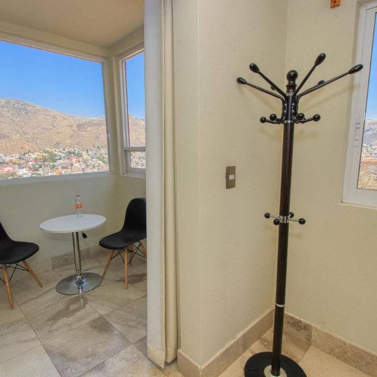La Vista - Deluxe Room - 6