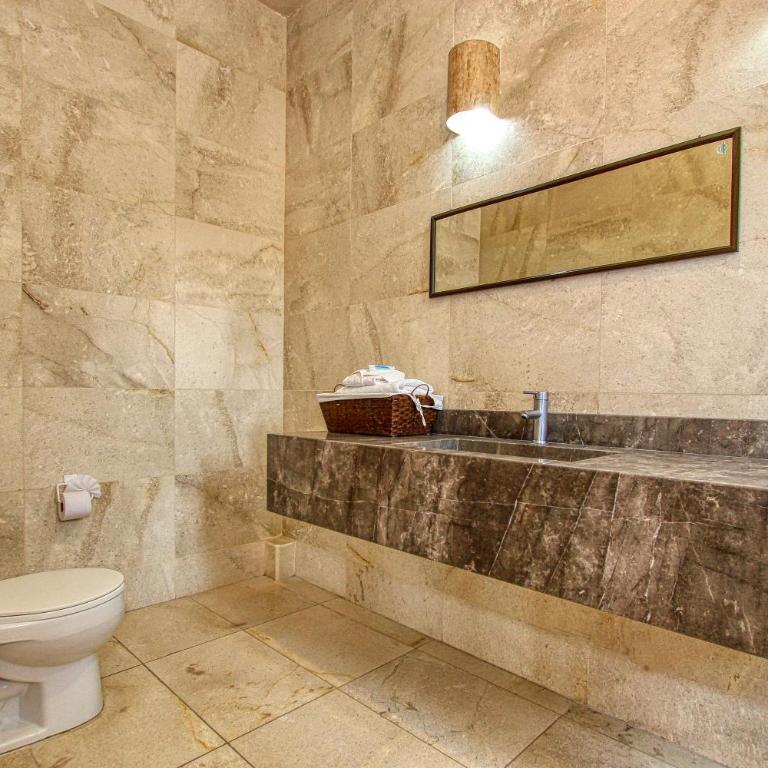La Vista - Deluxe Double Room with Two Double Beds - 3