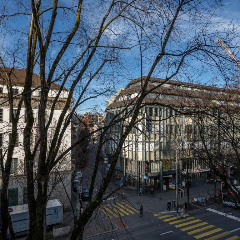 Hotel Central Luzern - Standard Doppelzimmer - 4