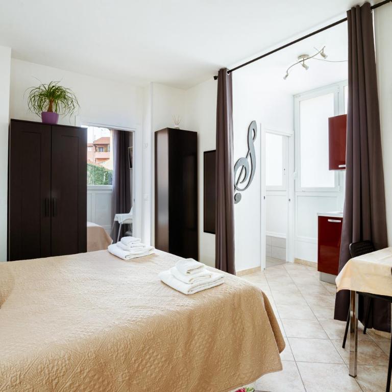 "6 in centro" guest house - Camera Familiare Con Bagno Privato e Cucina - 3