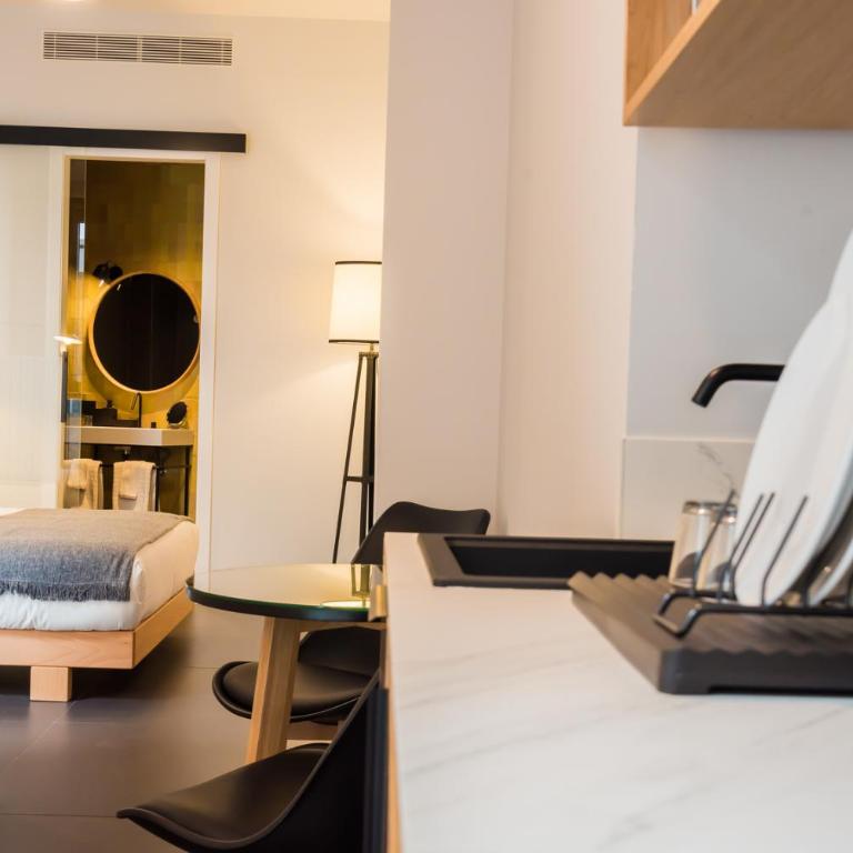 Welldone Quality - Crystal pool - Habitación Doble Premium - 9