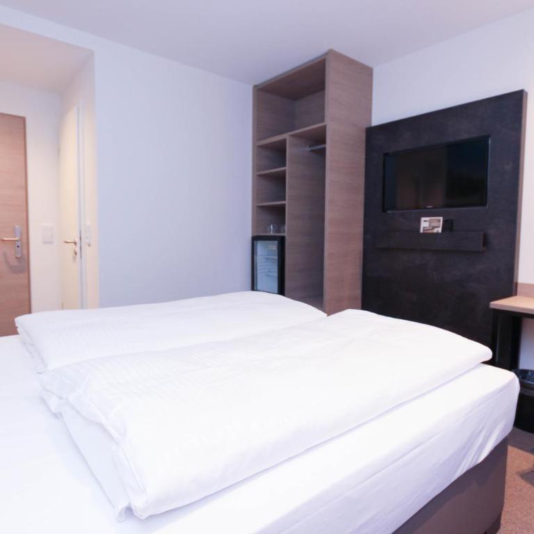 City Hotel Würzburg - Classic Doppelzimmer - 13