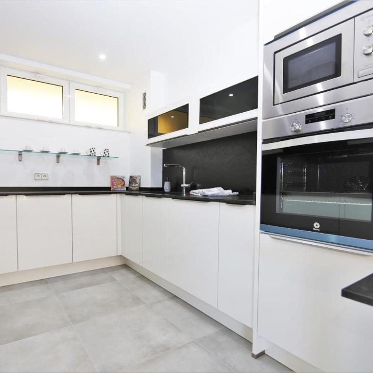 Estepona Port Apartment LUNA - Apartamento de 1 dormitorio - 5