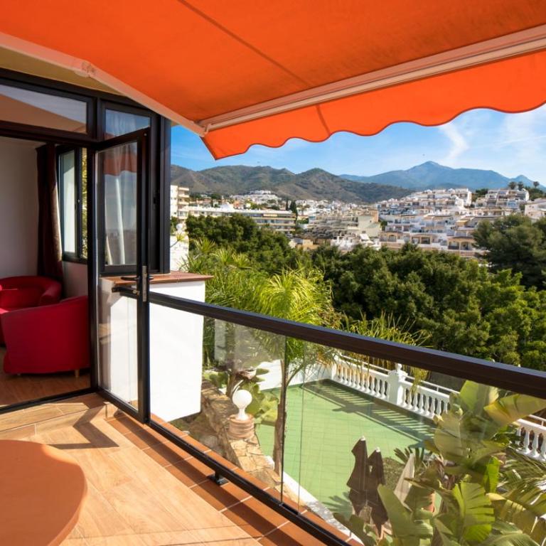 Hostal Casa Mercedes - Habitación Doble con terraza y vistas al mar - 1 o 2 camas - 7