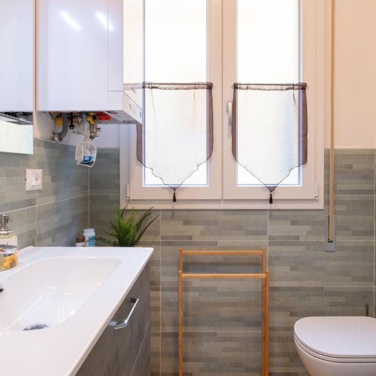 CASA PETRONIO APARTMENTS BOLOGNA CENTER - Two-Bedroom Apartment - 28