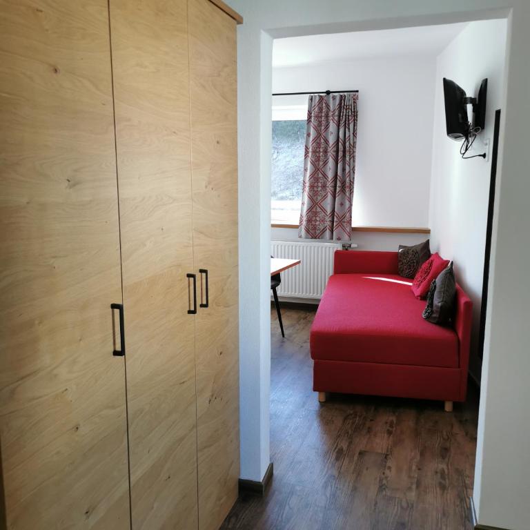 Pension Haus in der Sonne - Comfort Dreibettzimmer - 3
