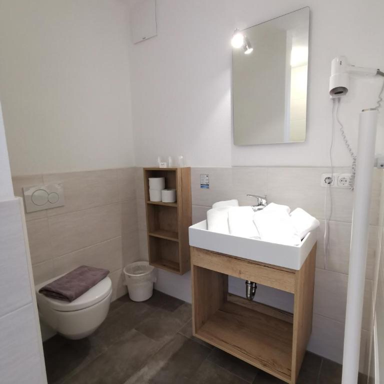 Pension Haus in der Sonne - Comfort Dreibettzimmer - 5