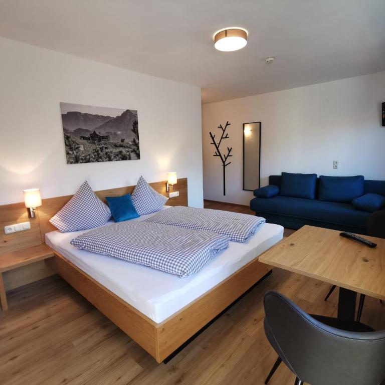 Pension Haus in der Sonne - Vierbettzimmer - 1