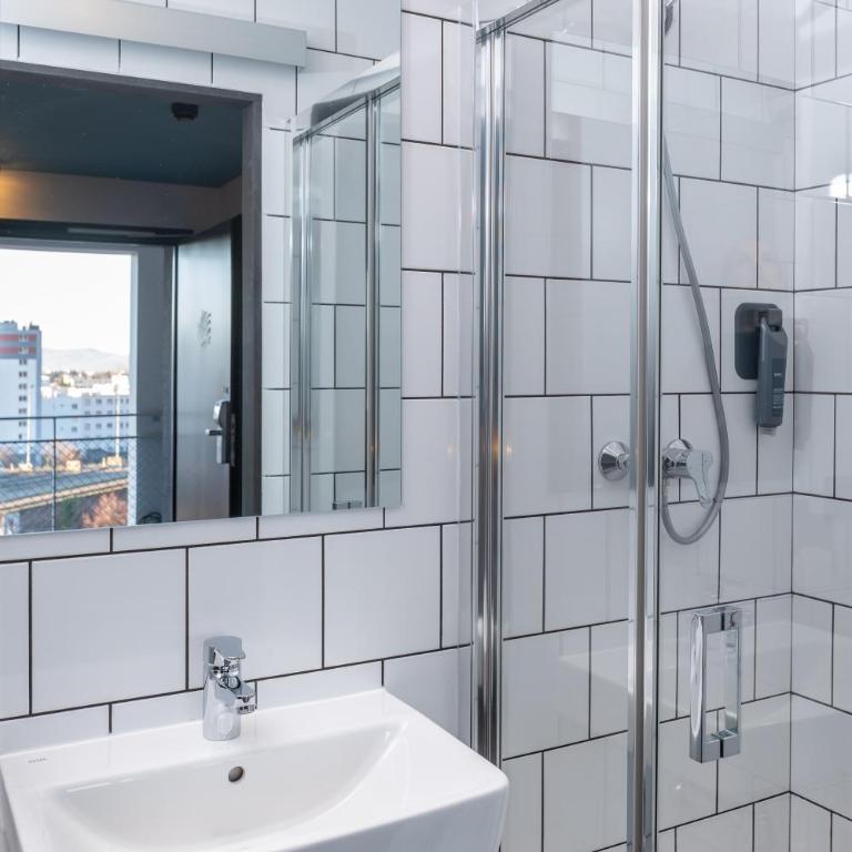 Eklo Hotels Clermont-Ferrand Centre Gare - Chambre Double - 3