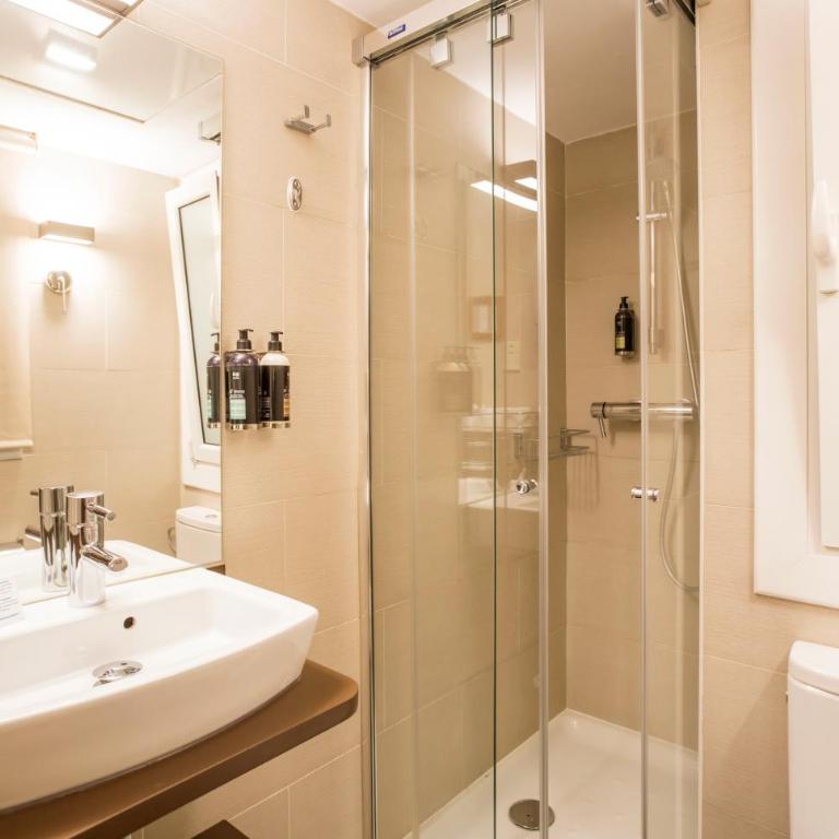 Aparthotel Silver - Double or Twin Room with City View - 18